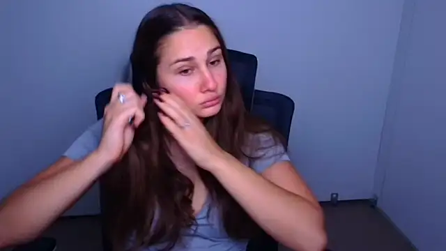 Stefanie Sweet online show from 10/03/25, 06:59