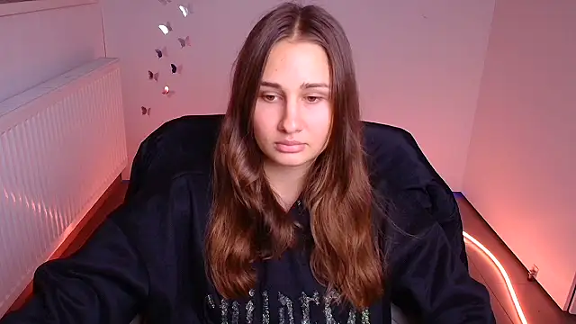 Stefanie Sweet online show from 10/10/25, 06:25