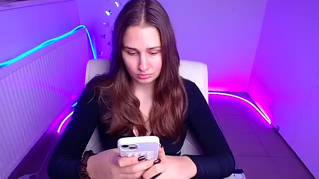 Stefanie Sweet online show from 10/20/25, 05:20