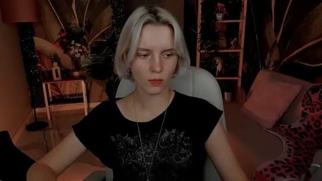 Snapshot of BethanyCloud chatting on 10/06/25, 05:30 BethanyCloud online show from 10/06/25, 05:30