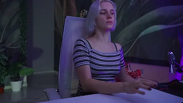 BethanyCloud online show from 12/02/25, 05:42