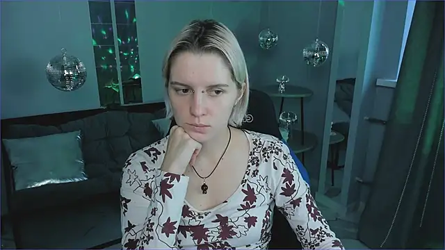 BethanyCloud online show from 11/05/25, 05:54