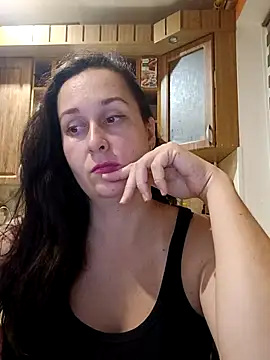 Snapshot of Amandda_ chatting on 09/09/25, 06:28 Amandda online show from 09/09/25, 06:28