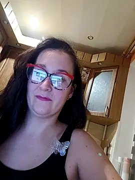 Snapshot of Amandda_ chatting on 10/16/25, 07:44 Amandda online show from 10/16/25, 07:44