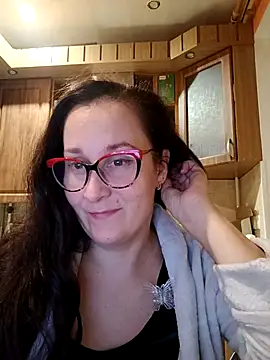 Snapshot of Amandda_ chatting on 10/17/25, 05:59 Amandda online show from 10/17/25, 05:59