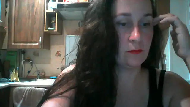 Snapshot of Amandda_ chatting on 09/15/25, 05:57 Amandda online show from 09/15/25, 05:57