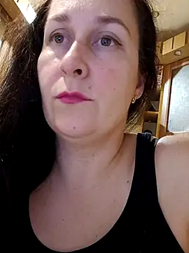Snapshot of Amandda_ chatting on 10/14/25, 06:30 Amandda online show from 10/14/25, 06:30