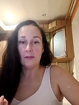 Snapshot of Amandda_ chatting on 10/07/25, 05:58 Amandda online show from 10/07/25, 05:58