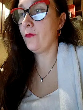 Amandda  online show from 10/21/25, 06:40