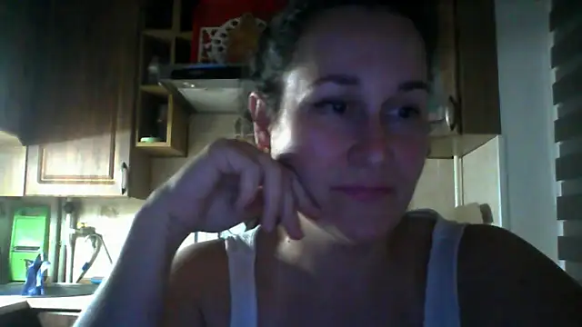 Snapshot of Amandda_ chatting on 09/22/25, 05:41 Amandda online show from 09/22/25, 05:41