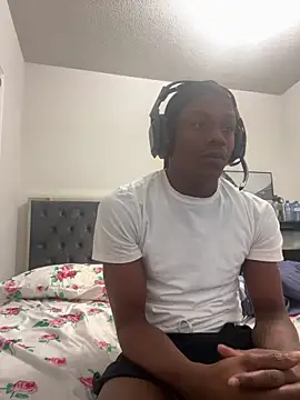 labishyoung25 online show from 12/14/25, 08:53