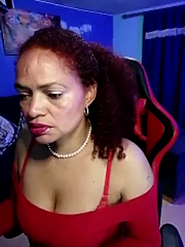 dindolpaula- online show from 12/21/25, 09:04