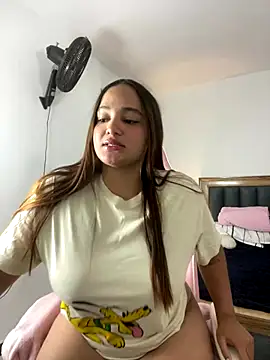 Andrea-Lu online show from 09/30/25, 02:39