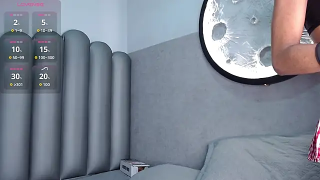 venus-03 online show from 10/19/25, 04:26