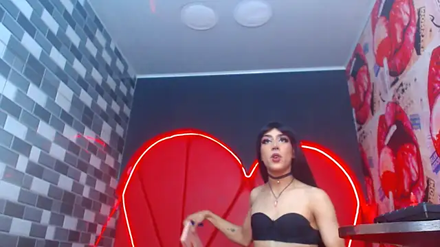 julessxcharlotte online show from 10/07/25, 01:45