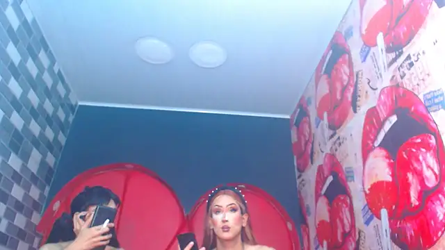 julessxcharlotte online show from 11/04/25, 02:32