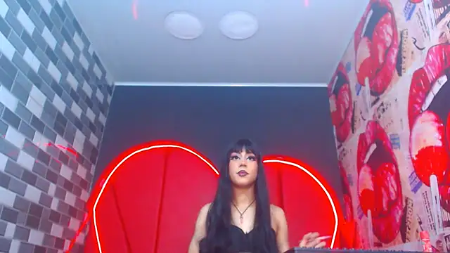 julessxcharlotte online show from 10/06/25, 02:07