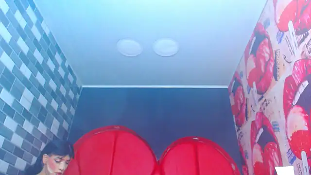 julessxcharlotte online show from 11/28/25, 02:17