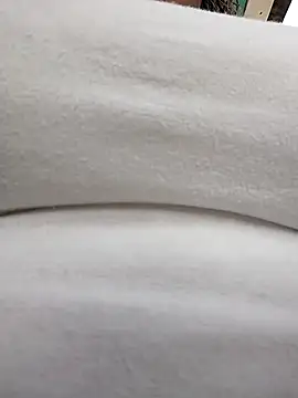 Mia-Glow online show from 04/07/26, 12:18