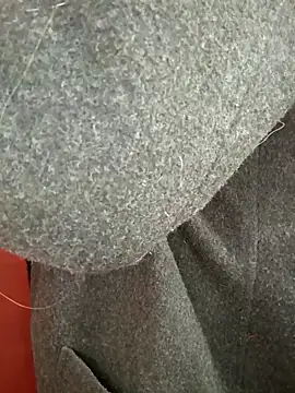 Mia-Glow online show from 11/10/25, 01:05