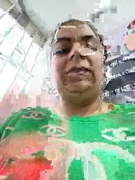 Mia-Glow online show from 01/09/26, 12:01