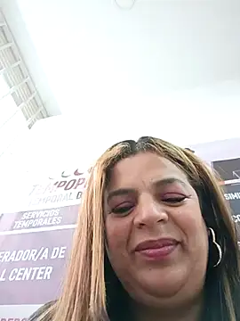 Mia-Glow online show from 12/19/25, 12:29