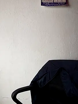 Mia-Glow online show from 03/05/26, 01:30