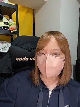 Snapshot of 0kanna0 chatting on 11/05/25, 04:43 0kanna0 online show from 11/05/25, 04:43