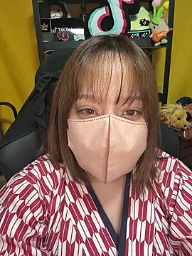 Snapshot of 0kanna0 chatting on 09/28/25, 05:20 0kanna0 online show from 09/28/25, 05:20