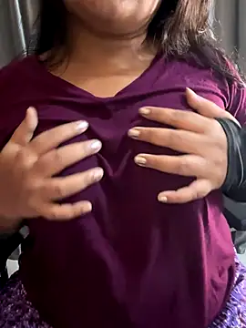 Maggi-is-back online show from 09/30/25, 03:01