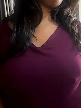 Maggi-is-back online show from 10/17/25, 01:35