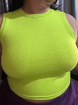 Maggi-is-back online show from 10/21/25, 02:44