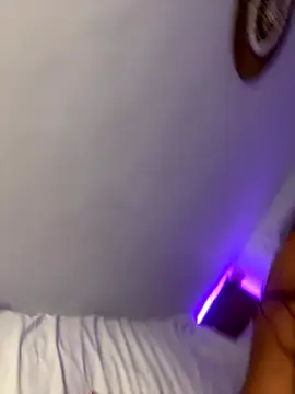 sarahsparkles20 online show from 09/09/25, 11:47