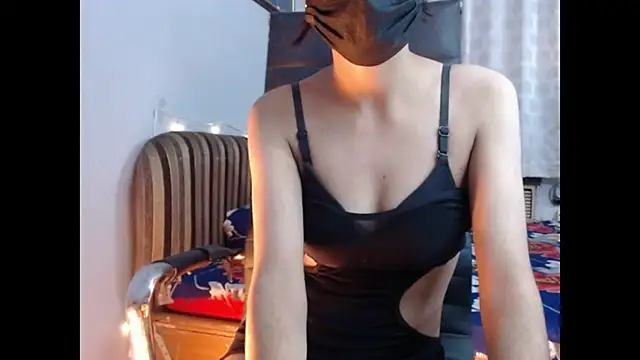  kamyaa09 online show from 12/18/25, 07:29