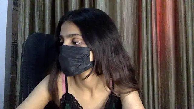 Snapshot of _kamyaa09 chatting on 10/16/25, 06:21 kamyaa09 online show from 10/16/25, 06:21
