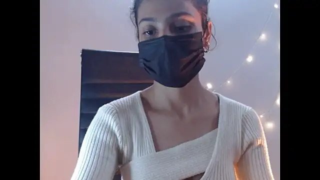  kamyaa09 online show from 12/13/25, 08:04