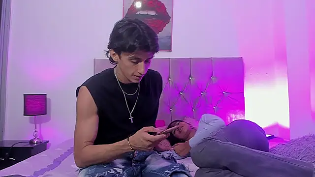 AndretiiAndCamila online show from 10/01/25, 03:16