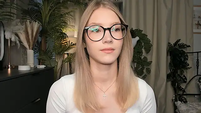 ChinBonnell online show from 10/16/25, 04:54
