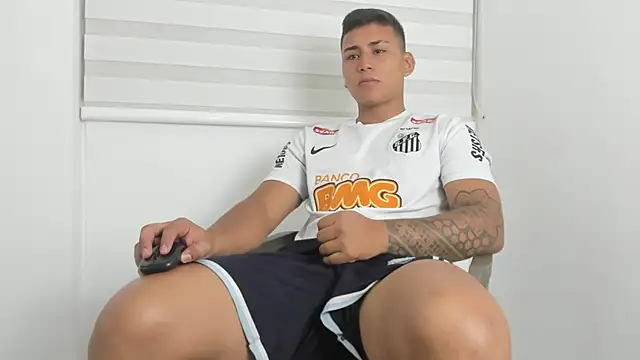 Hector 21  online show from 11/14/25, 06:28