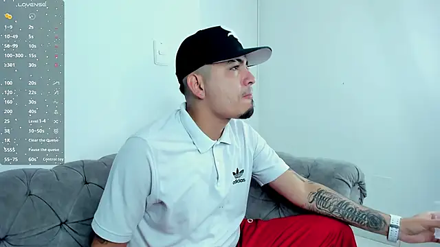 OwenStonne  online show from 11/10/25, 11:48