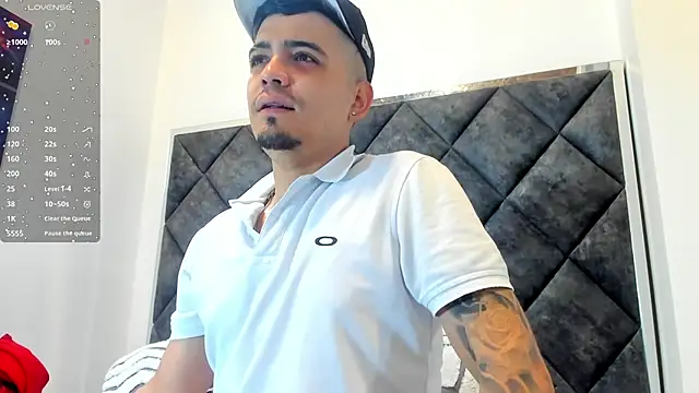 OwenStonne  online show from 11/18/25, 11:46