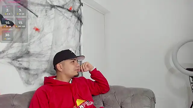 OwenStonne  online show from 10/24/25, 04:22