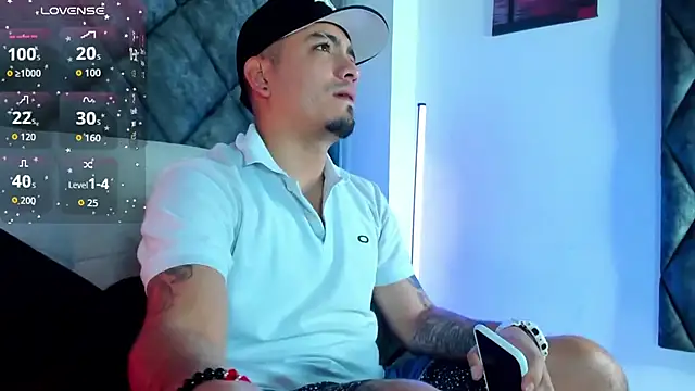 OwenStonne  online show from 11/29/25, 12:16