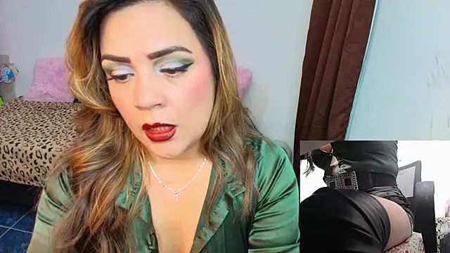 Paulina-Becerraa online show from 05/13/26, 04:19