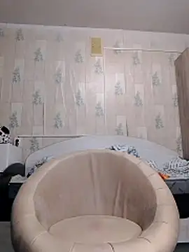 Tupo070481 online show from 12/15/25, 05:30