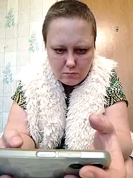 Snapshot of Tupo070481 chatting on 05/19/26, 01:29 Tupo070481 online show from 05/19/26, 01:29