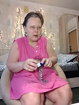 Snapshot of Tupo070481 chatting on 12/21/25, 07:54 Tupo070481 online show from 12/21/25, 07:54