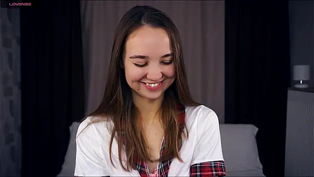 Snapshot of KayleenCurtis chatting on 10/01/25, 05:23 KayleenCurtis online show from 10/01/25, 05:23