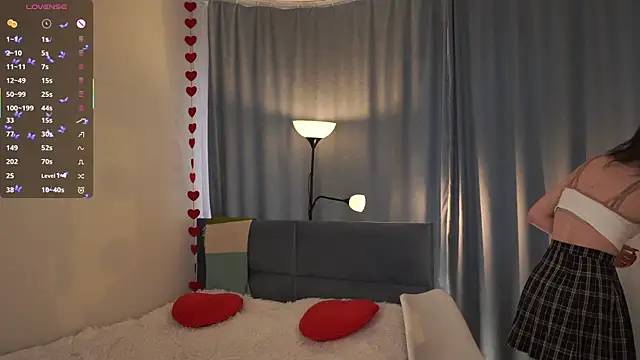 VernonKnapik online show from 10/21/25, 09:30