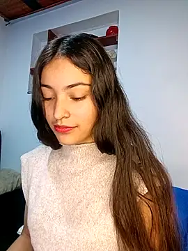 Snapshot of hotwife26 chatting on 02/19/26, 12:24 hotwife26 online show from 02/19/26, 12:24